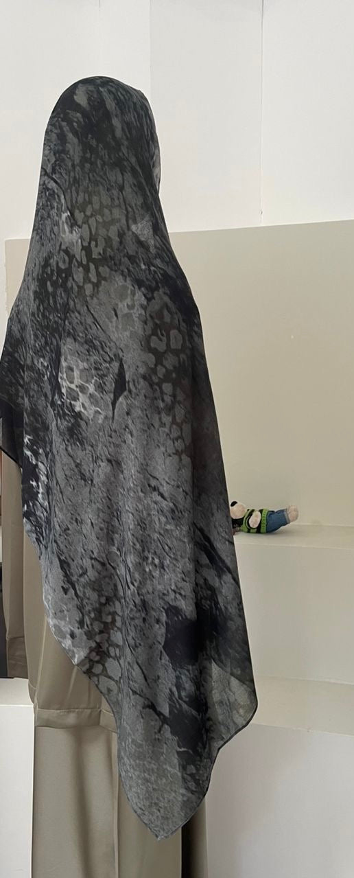 Modal rocky print