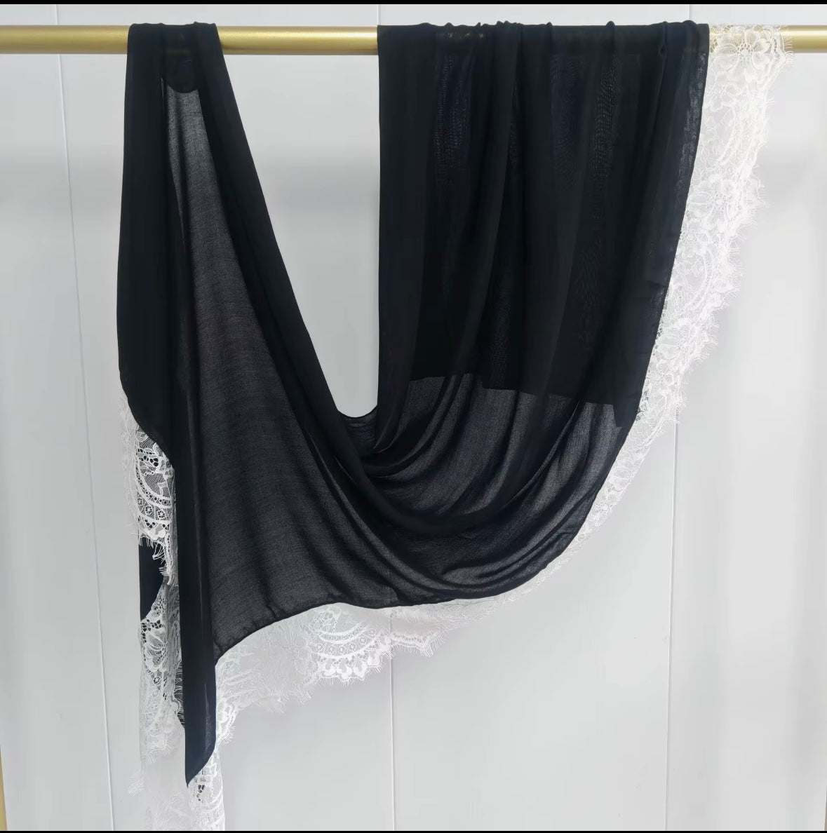 Black & white lace hijab